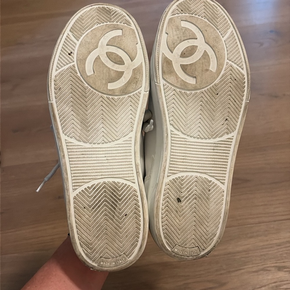 CHANEL White Leather Low-Top Sneakers - Women's - Picture 7 of 8